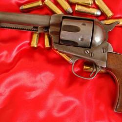 Très beau revolver Colt Peacemaker calibre 45 Long Colt