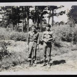 Photo Originale de deux soldats en tenue de terrain