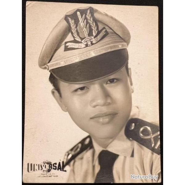 Photo portrait originale Universal Studio d'un soldat Danh Du To Quoc avec texte au verso