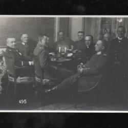 groupe d'officiers allemands au repos dans un salon carte photo