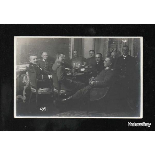 groupe d'officiers allemands au repos dans un salon carte photo