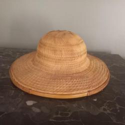 Joli chapeau de paille de riz , osier , bambou  1960 /70