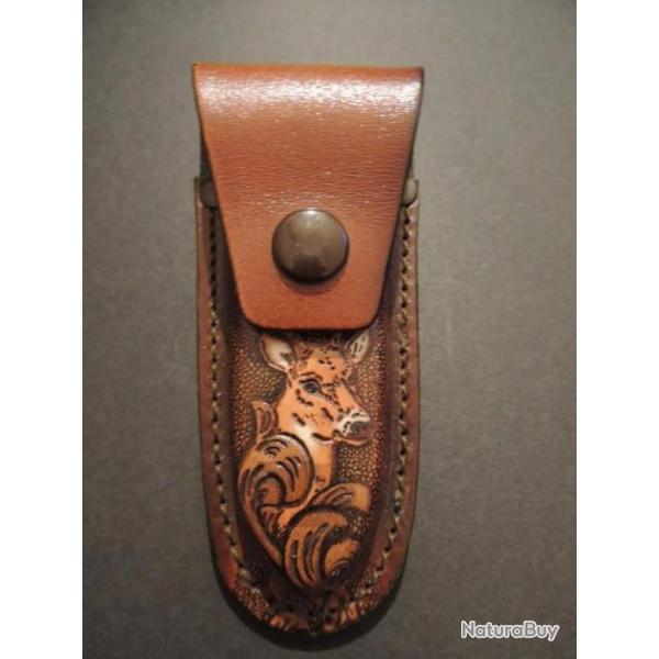 Etui  couteau cuir dcor chasse Cerf
