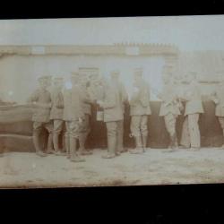 groupe de soldats allemands devant bar-foyer , 1917 carte photo