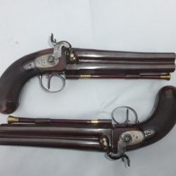 Rare paire de pistolets à percussion donnée par le prince Royal Ferdinand Philippe d'Orléans