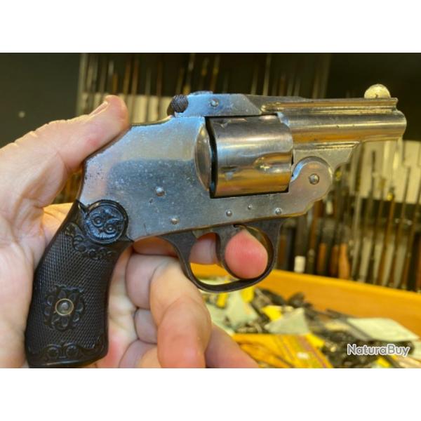 revolver hamerless 38 sw de chez IVER