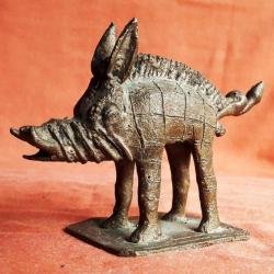 Ancienne Statuette Animalière de Sanglier en Bronze