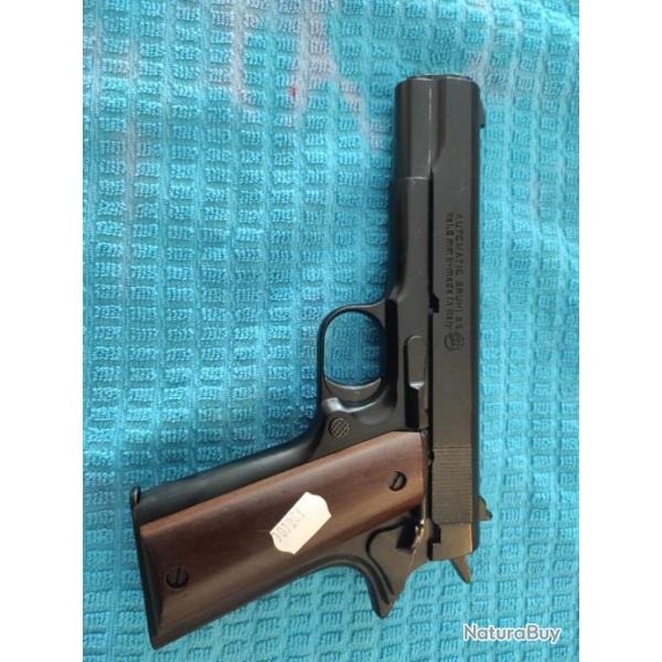 Pistolet  blanc bruni type 1911 8 mm