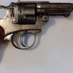 Revolver st etienne 1874 CIVIL très bon etat de fonctionnement et de presentation.