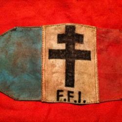 Brassard tricolore des F.F.I. ( Forces Françaises Libres ) de la seconde guerre mondiale T.B.E.