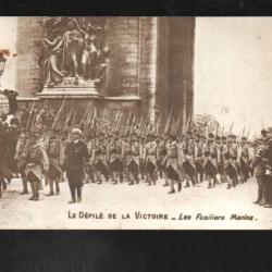 le défilé de la victoire les fusiliers marins carte photo 1919