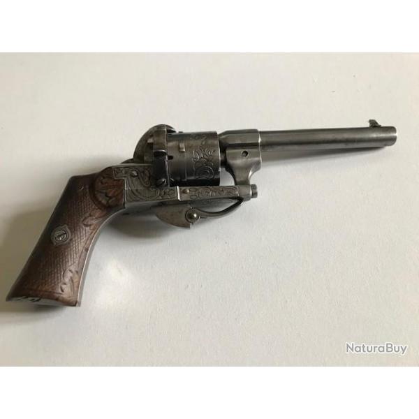 Revolver a broche type lefaucheux  7 mm long canon sans crte de chien