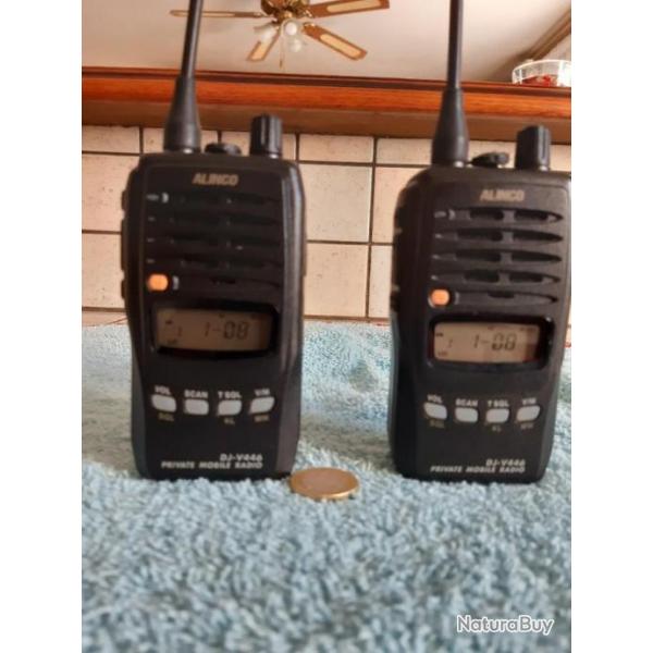talkies-walkies alinco dj-v446 en trs bonne tat peu servi sans chargeur 12v