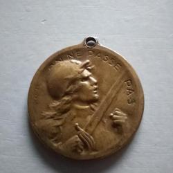 médaille "on ne passera pas" VERDUN 1916