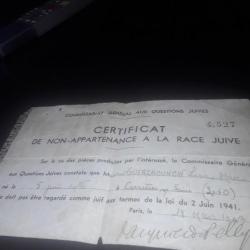 Certificat de non appartenance a la race juive  1943