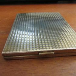 Etui à cigarettes en laiton 1940