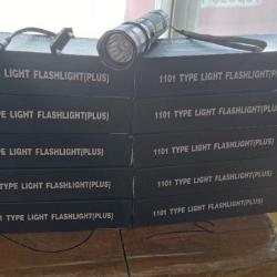 Lot 10 lampes torches shocker/taser/Taser neuf