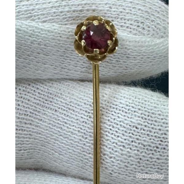 Epingle  cravate en or massif 18 carats - Dbut XXme - Broche - pierre violette