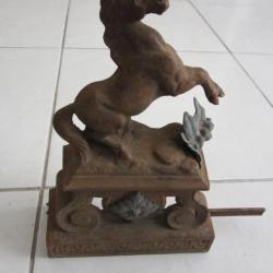 Sculpture en fonte 19e siècle - Cheval cabré