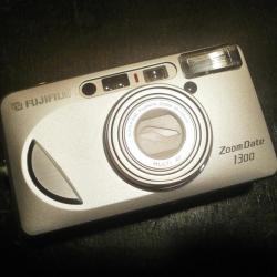 appareil photo argentique compact Fujifilm Zoom Date 1300