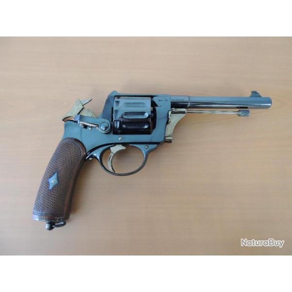 Rare Revolver "STAND" 1er type - 12 coups - calibre 6mm VELODOG