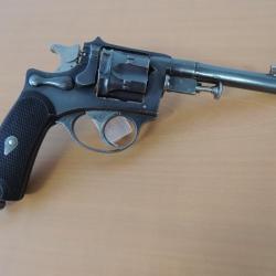 Rare Revolver modèle 1887 du commerce ou mod. 1889/90