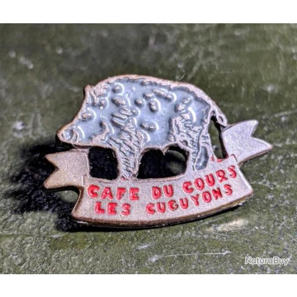 F pins Cafe du cours des Cuguyons Sanglier Chasse Castellane Aups Hog Lapel Pin Taille : 25 * 16 mm