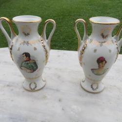 Paire de Vases Napoléon et Joséphine, en porcelaine de Luxe - Fernand Deshoulières (Vers 1960-70)