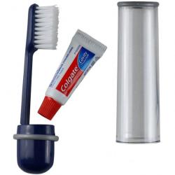 Brosse à dents CAO avec tube de dentifrice Colgate