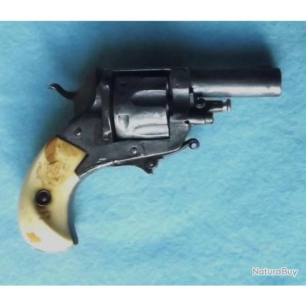 Petit Revolver Calibre 22 Court Poudre Noire