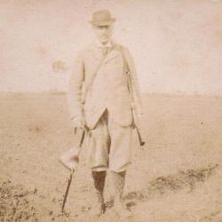4/ PHOTO CHASSE vers 1880/1900 / chasseur au fusil