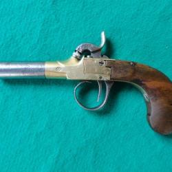 Pistolet Liégeois à coffre en bronze.