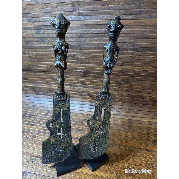 RARISSIME PAIRE DE GLAIVE / MACHETTE CRMONIEL EN BRONZE AFRIQUE PEUPLE YORUBA NIGERE XlX me