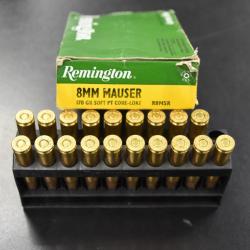 Lot de 19 munitions 8mm mauser de marque remington   mise a prix 1 euro !!!