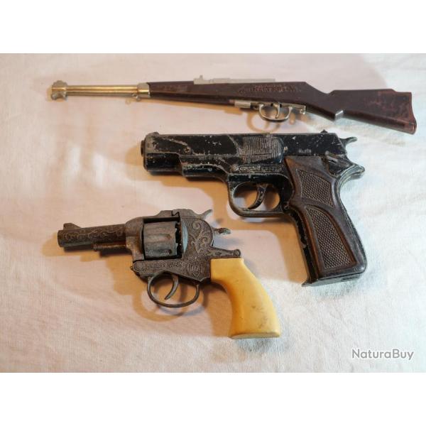 ANCIENS jouets - lot 3 pistolets et fusil jouets JOAL et GONHER - annes 60/70