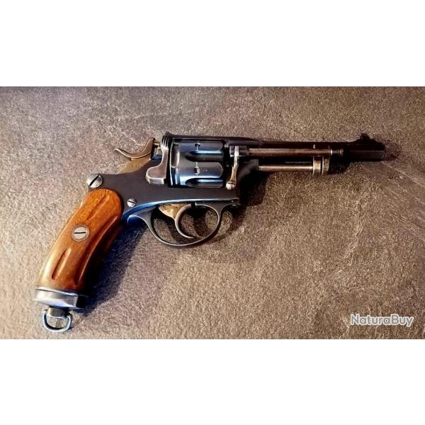 Revolver suisse 1882  2eme modle