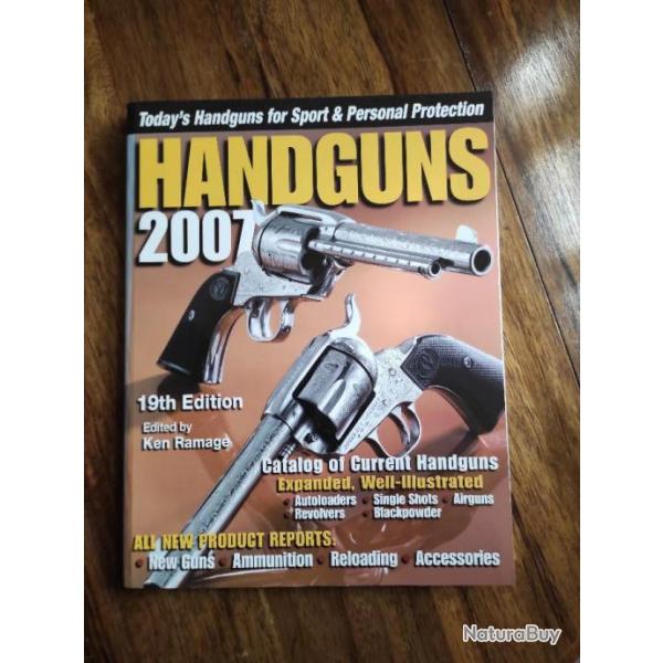 Handguns 2007 19th Edition en anglais (USA 2006/7)