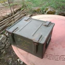 Caisse vide détonateurs mine anti tank