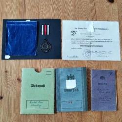 Lot allemand WW1- WW2/ livrets militaires, certificat et médaille même personne.