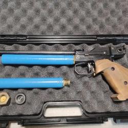Pistolet FEINWERKBAU CO2 model 2 entièrement révisé, avec 2 bouteilles révisées, malette neuve.....