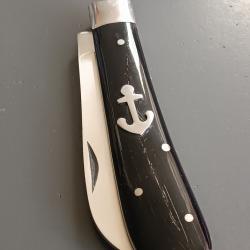 ANCIEN COUTEAU LONDON, manche CORNE, guilloché.