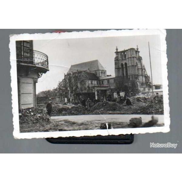 bombardement de beauvais juin 1940 , ruines , glise saint-tienne , photo dubois