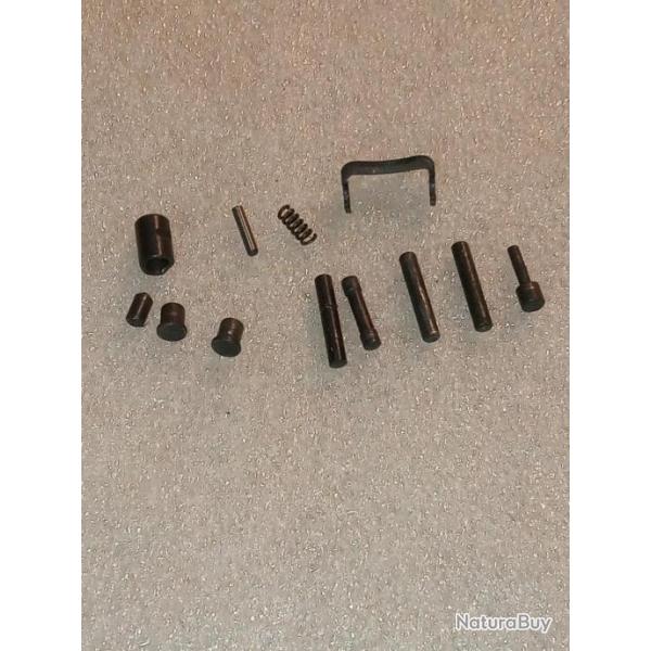 Lot pices diverses Hege AP-66 copie Walther PP 7,65