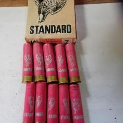 Boîte de 10 cartouches  anciennes  STANDARD cal 14mm (carabine de jardin)douilles  cartons