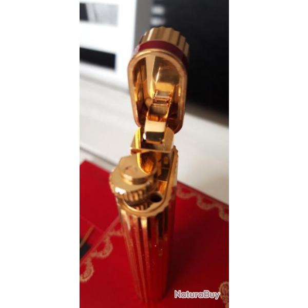 Super luxe briquet  Cartier plaqu or full set neuf.