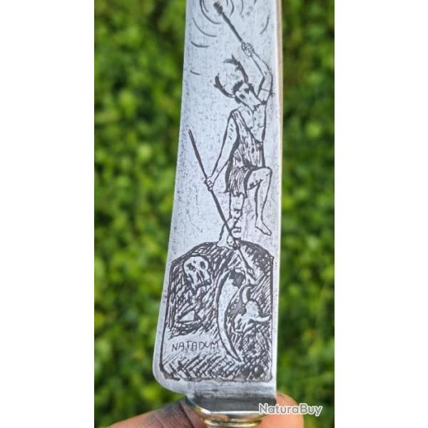 Couteau artisanal ancien le chaman ufo martien