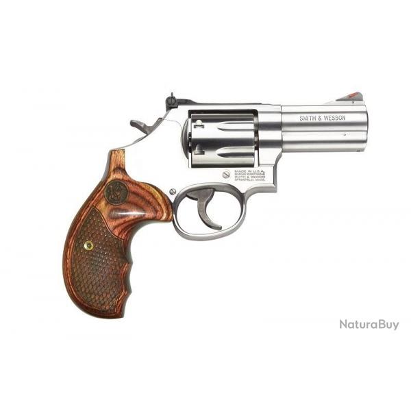 Revolver S&W 686 Plus Luxe Cal.357Mag Crosse bois 7 Coups 3"