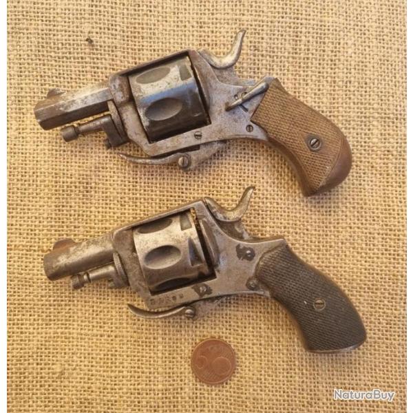 Lot de 2 revolvers type velodog  non fonctionnel  rviser cat D