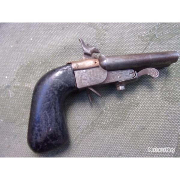 pistolet  double canon longueur 15 cm , calibre 9 mm