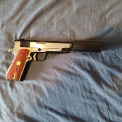 WE Colt 1911 4,3" GBB + chargeur + silencieux